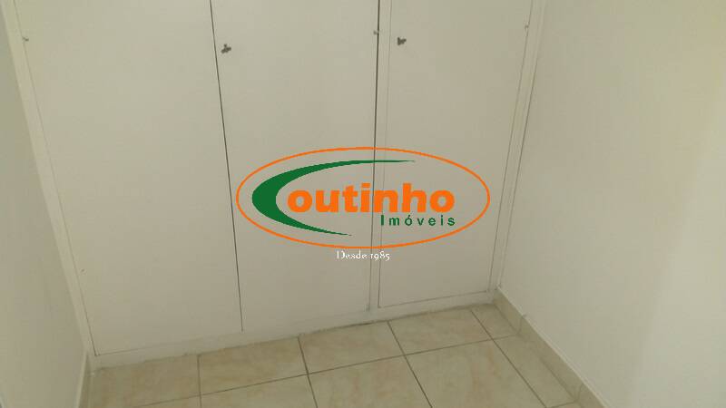 Apartamento à venda com 2 quartos, 60m² - Foto 32