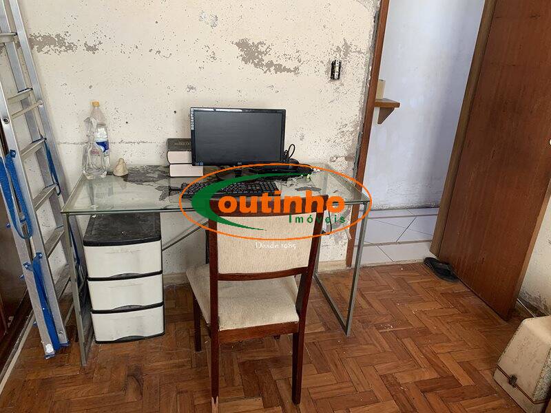 Apartamento à venda com 2 quartos, 70m² - Foto 7