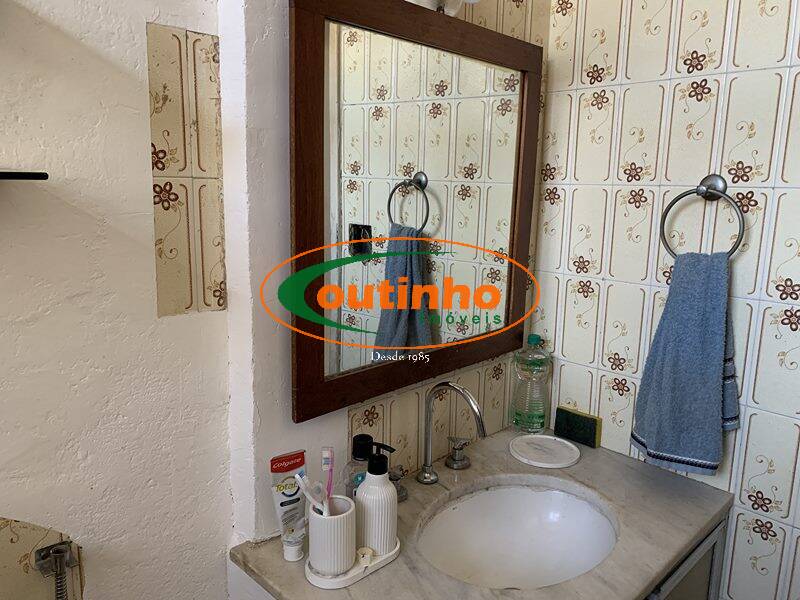 Apartamento à venda com 2 quartos, 70m² - Foto 5