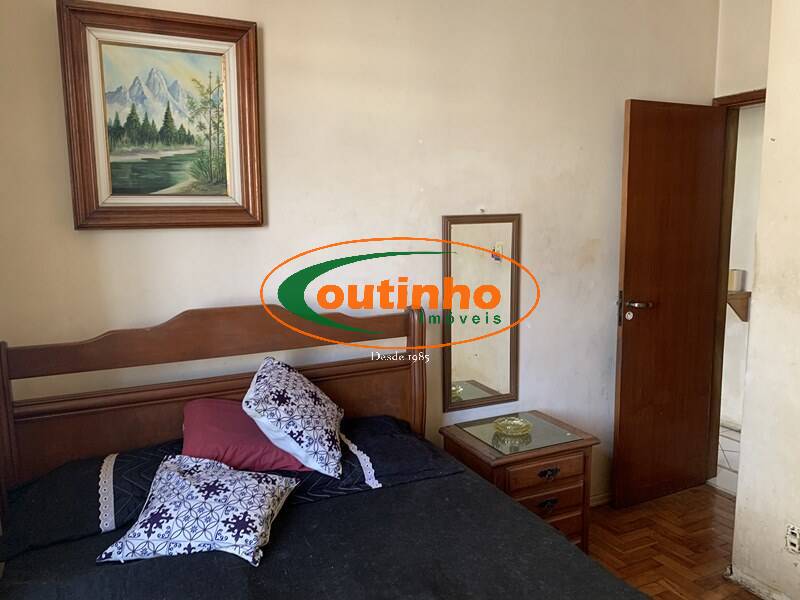 Apartamento à venda com 2 quartos, 70m² - Foto 11