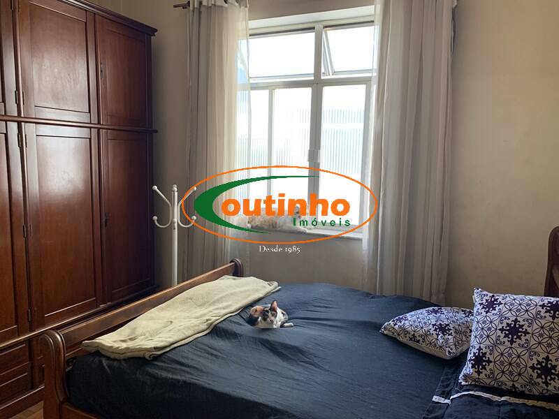 Apartamento à venda com 2 quartos, 70m² - Foto 9