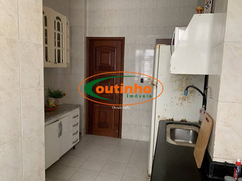 Apartamento à venda com 2 quartos, 70m² - Foto 14