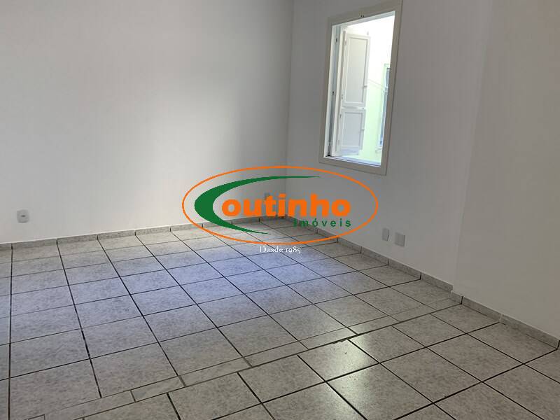 Casa à venda com 5 quartos, 200m² - Foto 20