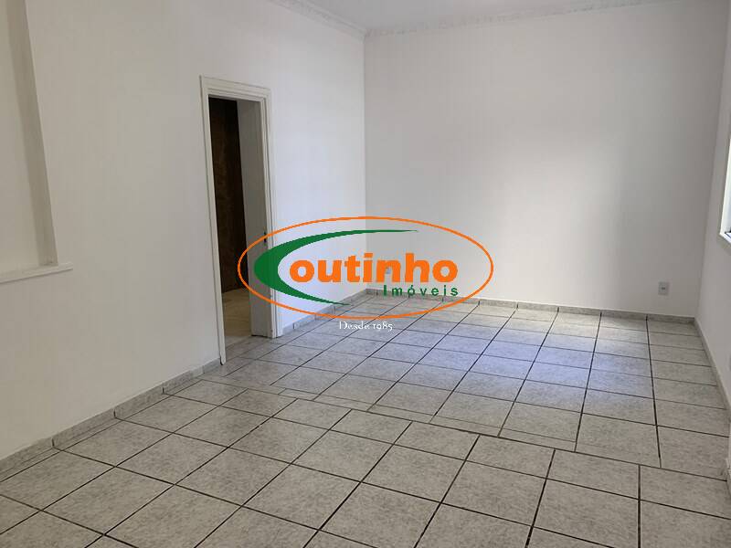 Casa à venda com 5 quartos, 200m² - Foto 19