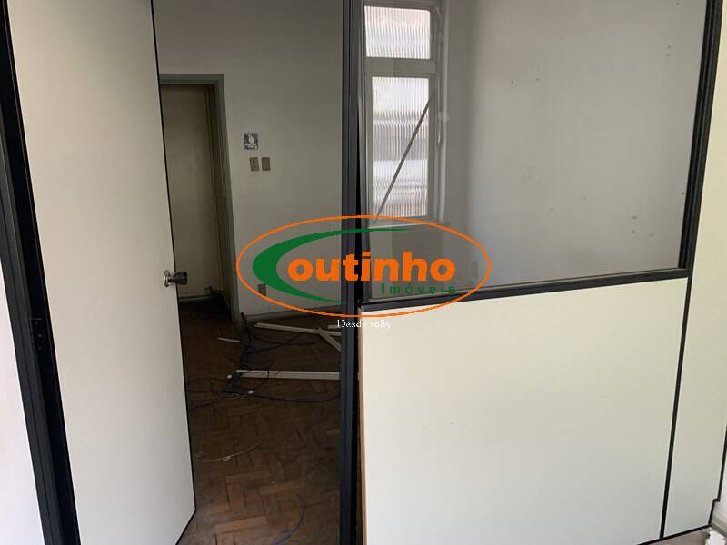 Casa à venda com 4 quartos, 176m² - Foto 21