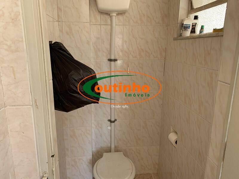 Apartamento à venda com 2 quartos, 70m² - Foto 12