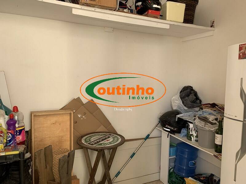 Apartamento à venda com 2 quartos, 70m² - Foto 17