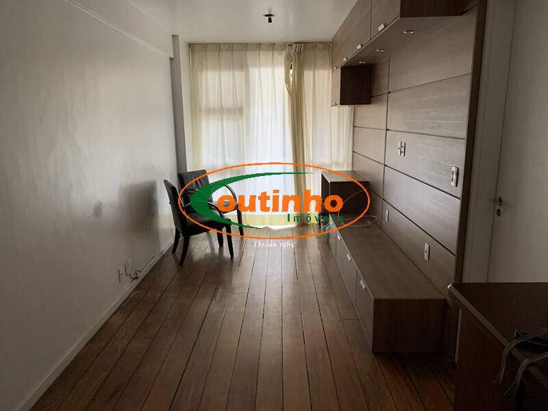 Apartamento à venda com 2 quartos, 68m² - Foto 5