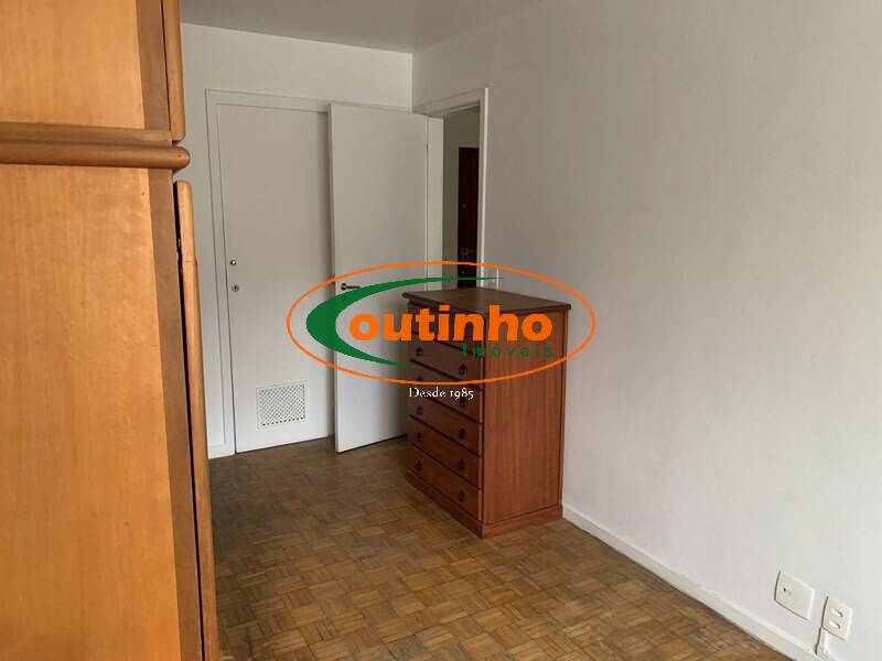 Apartamento à venda com 2 quartos, 68m² - Foto 11