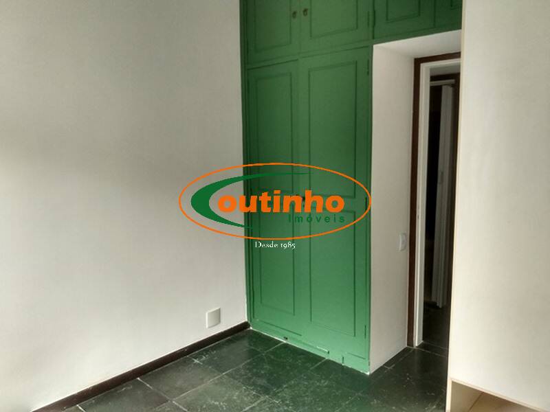 Apartamento à venda com 2 quartos, 74m² - Foto 13