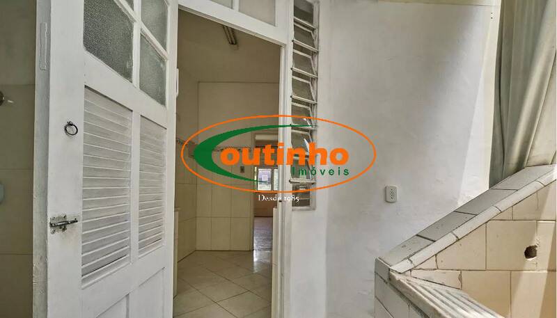 Apartamento à venda com 2 quartos, 80m² - Foto 24