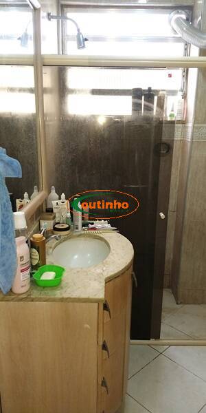 Apartamento à venda com 2 quartos, 70m² - Foto 22