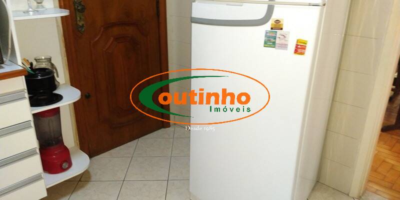 Apartamento à venda com 2 quartos, 70m² - Foto 29