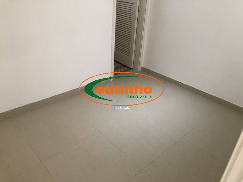 Apartamento à venda com 2 quartos, 65m² - Foto 11