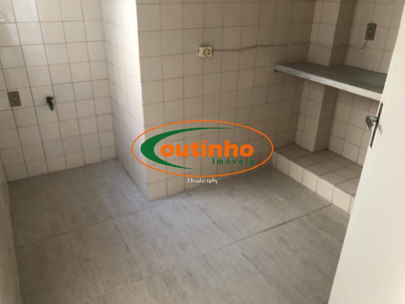 Apartamento à venda com 2 quartos, 65m² - Foto 9