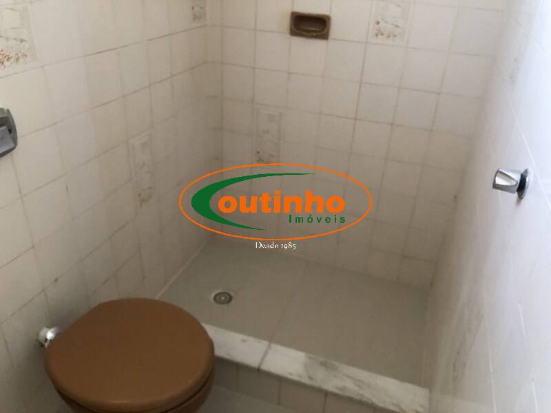 Apartamento à venda com 2 quartos, 65m² - Foto 19