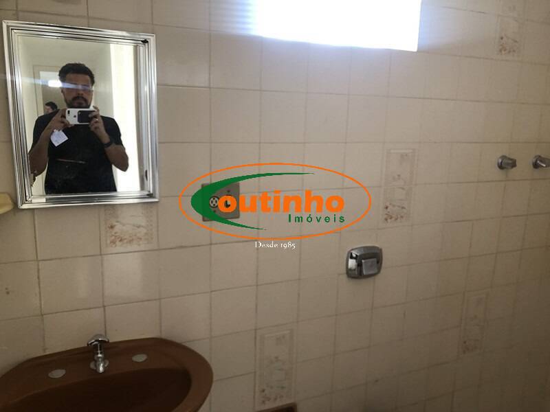 Apartamento à venda com 2 quartos, 65m² - Foto 18