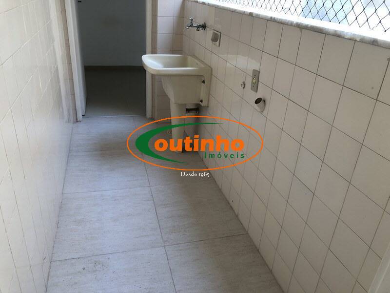 Apartamento à venda com 2 quartos, 65m² - Foto 22