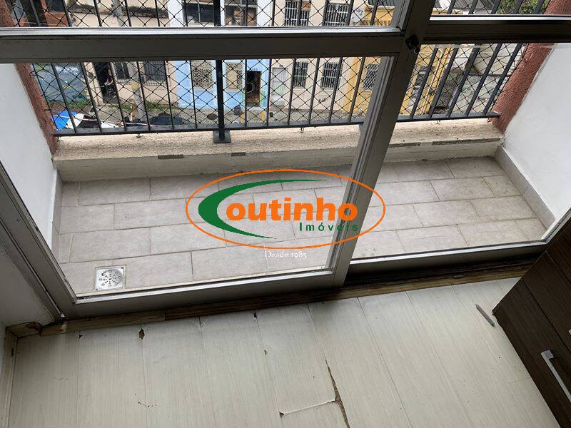 Apartamento à venda com 2 quartos, 104m² - Foto 3