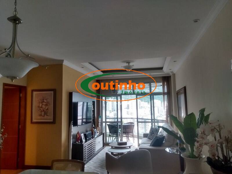 Apartamento à venda com 3 quartos, 140m² - Foto 4