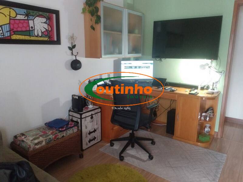 Apartamento à venda com 3 quartos, 140m² - Foto 7