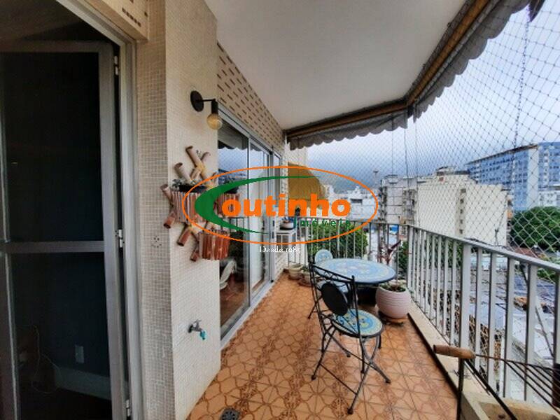 Apartamento à venda com 3 quartos, 143m² - Foto 1