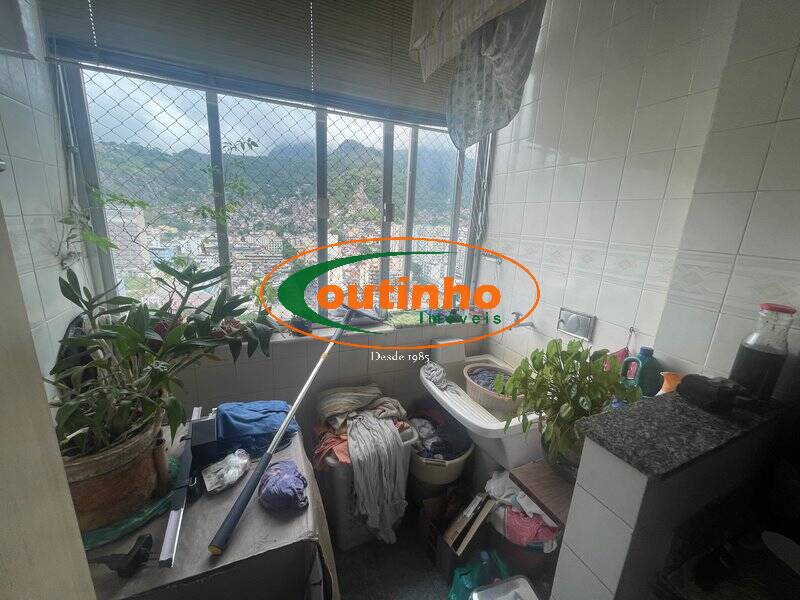 Apartamento à venda com 2 quartos, 62m² - Foto 7