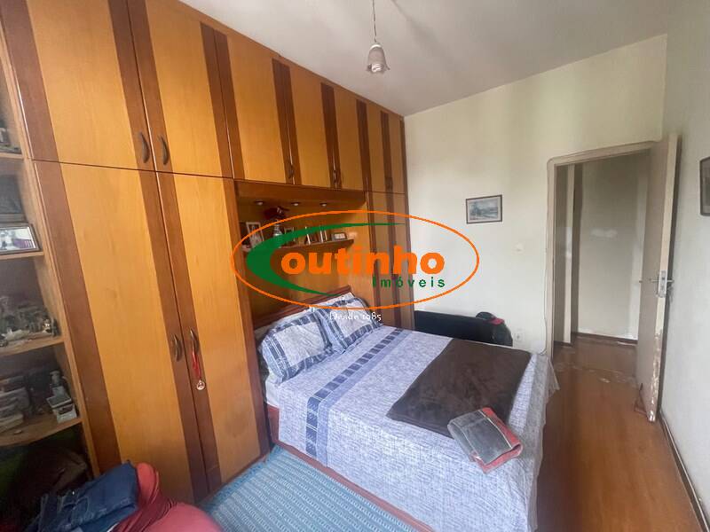 Apartamento à venda com 2 quartos, 62m² - Foto 11