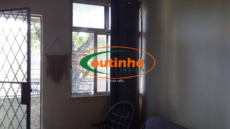 Apartamento à venda com 2 quartos, 70m² - Foto 13