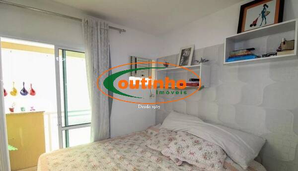 Apartamento à venda com 2 quartos, 68m² - Foto 27