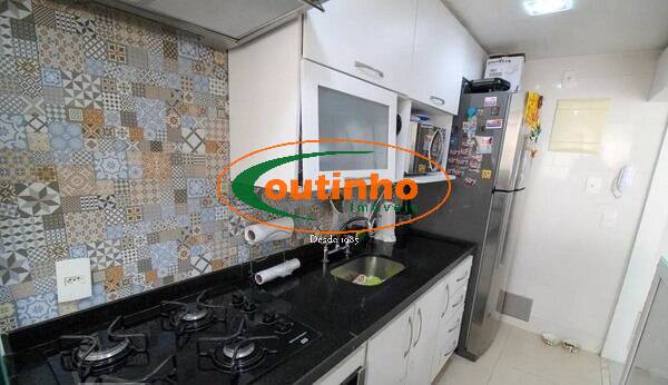 Apartamento à venda com 2 quartos, 68m² - Foto 36