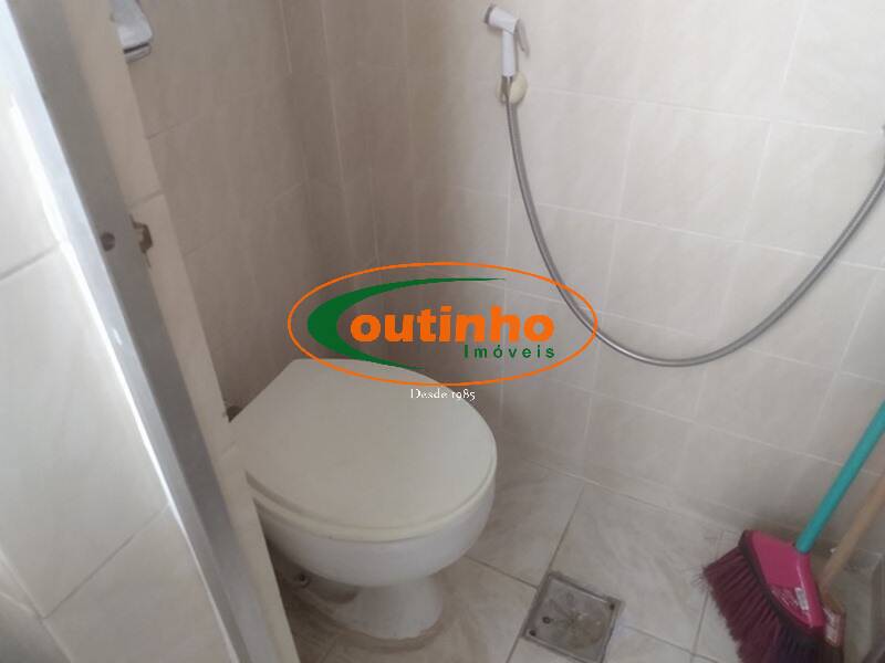 Apartamento à venda com 2 quartos, 76m² - Foto 9