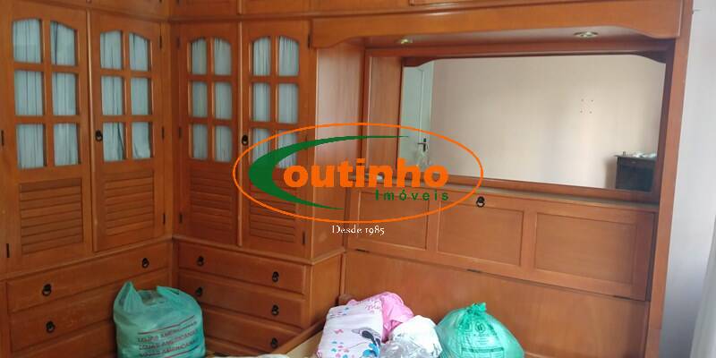 Apartamento à venda com 2 quartos, 64m² - Foto 11