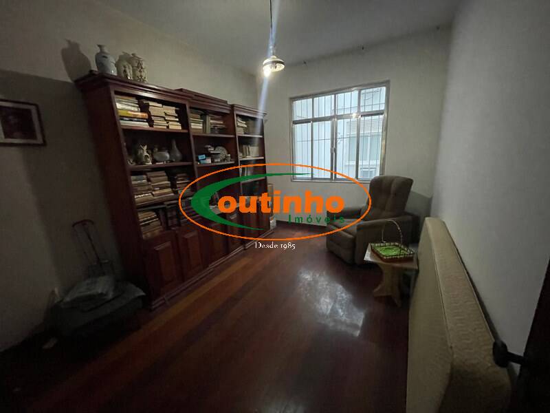 Apartamento à venda com 3 quartos, 120m² - Foto 11