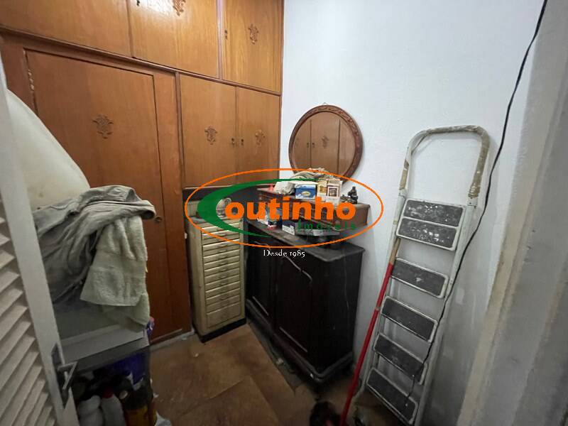 Apartamento à venda com 3 quartos, 120m² - Foto 10