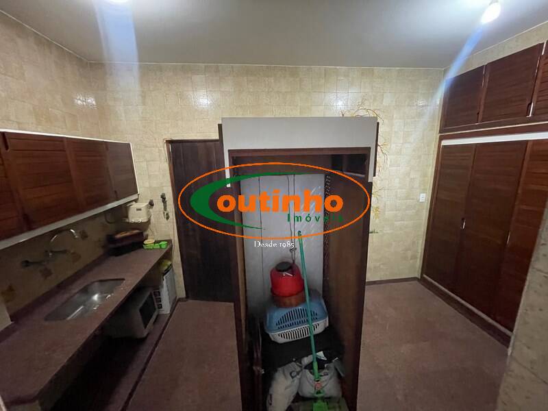 Apartamento à venda com 3 quartos, 120m² - Foto 12