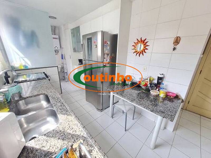 Apartamento à venda com 3 quartos, 145m² - Foto 25