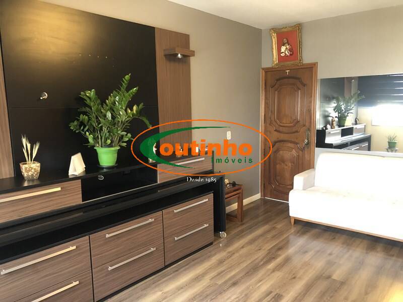 Apartamento à venda com 2 quartos, 85m² - Foto 2