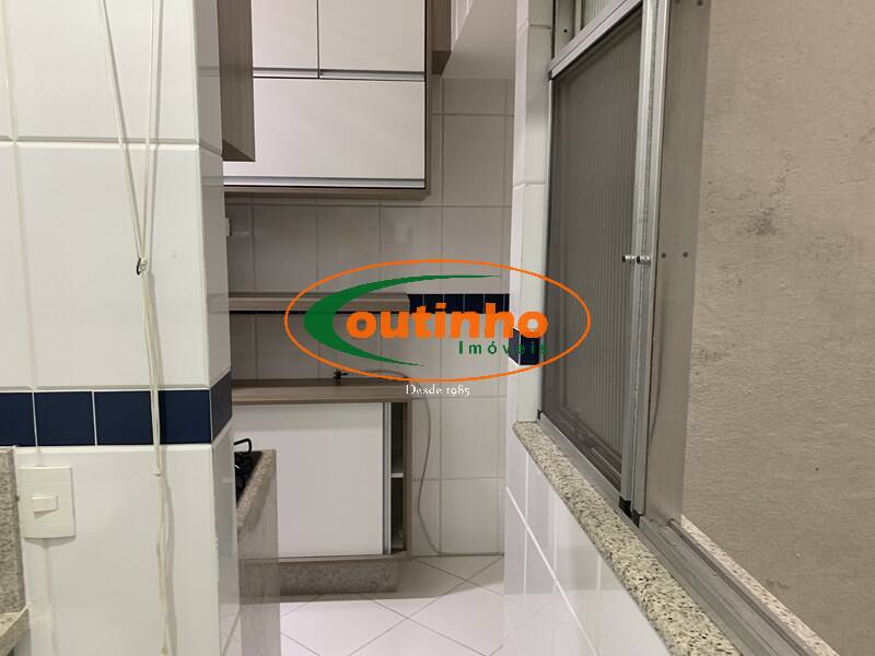 Apartamento à venda com 2 quartos, 77m² - Foto 24