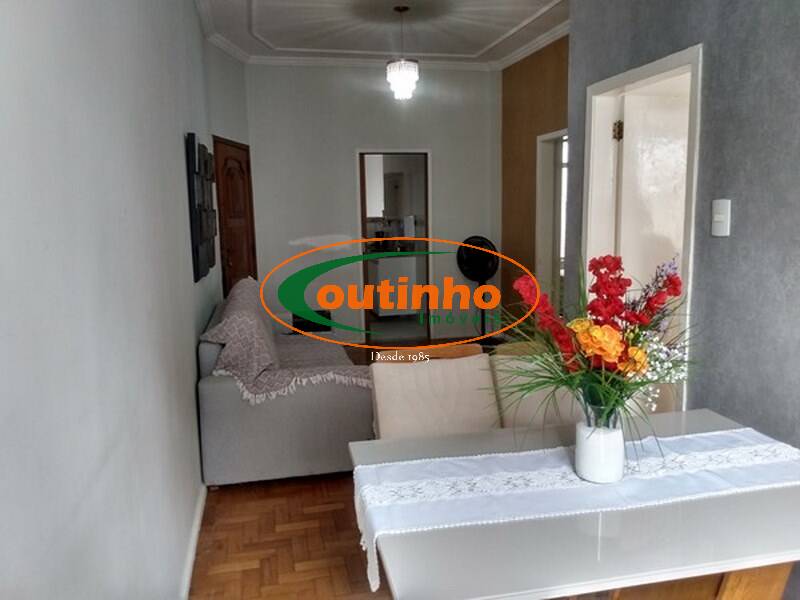 Apartamento à venda com 2 quartos, 76m² - Foto 3