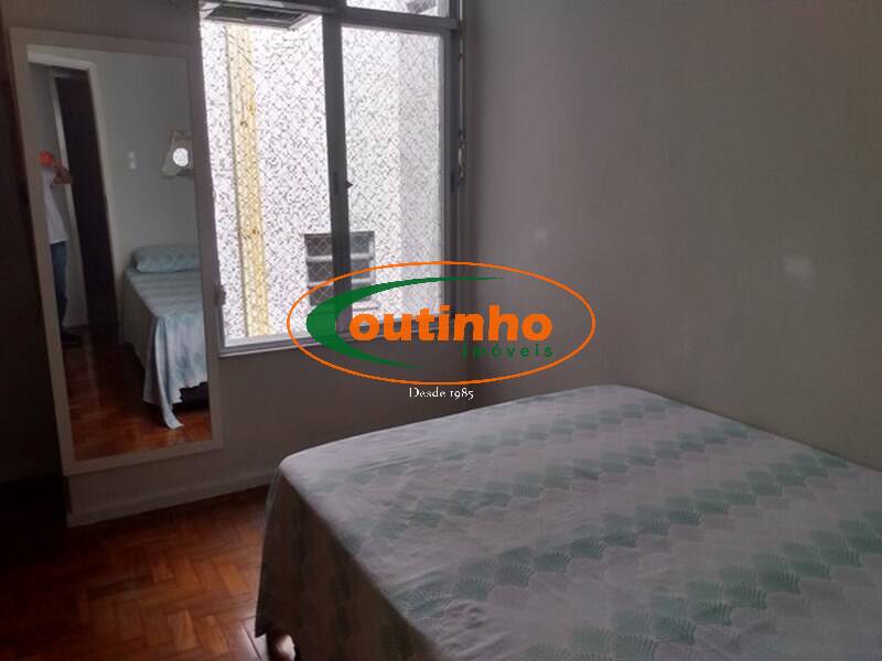 Apartamento à venda com 2 quartos, 76m² - Foto 9