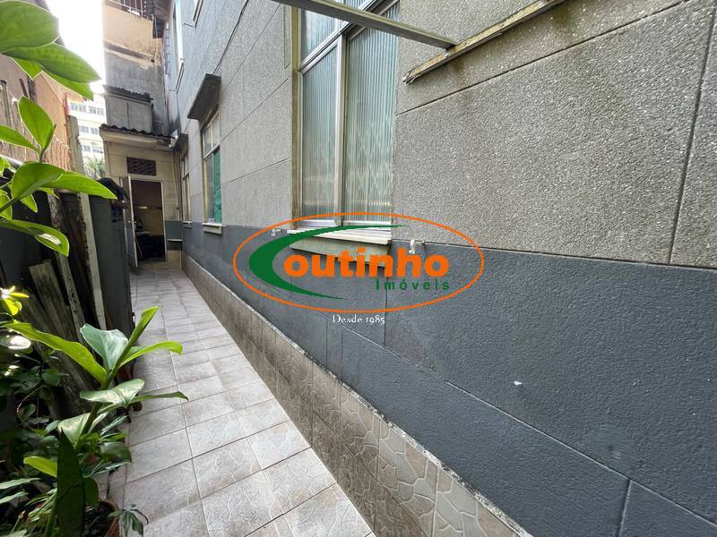 Apartamento à venda com 3 quartos, 90m² - Foto 4