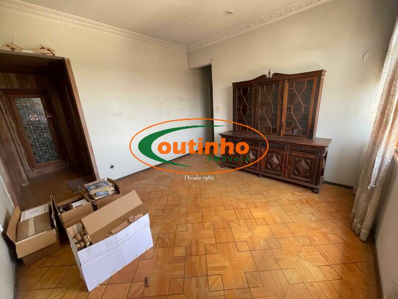 Apartamento à venda com 3 quartos, 80m² - Foto 1