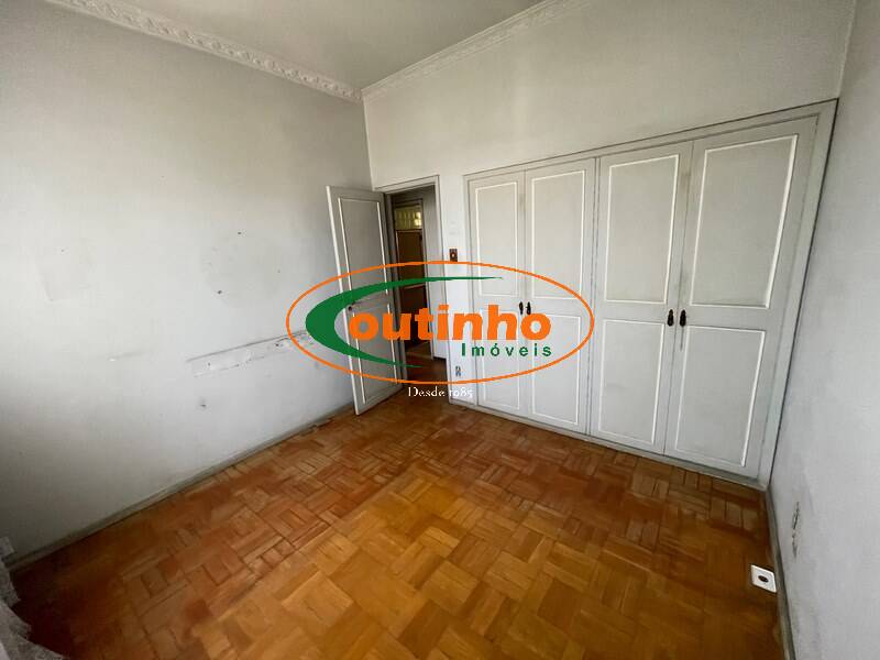 Apartamento à venda com 3 quartos, 80m² - Foto 11