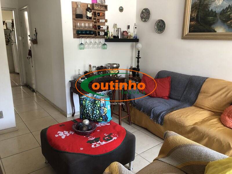 Apartamento à venda com 2 quartos, 68m² - Foto 1