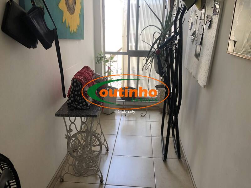 Apartamento à venda com 2 quartos, 68m² - Foto 12