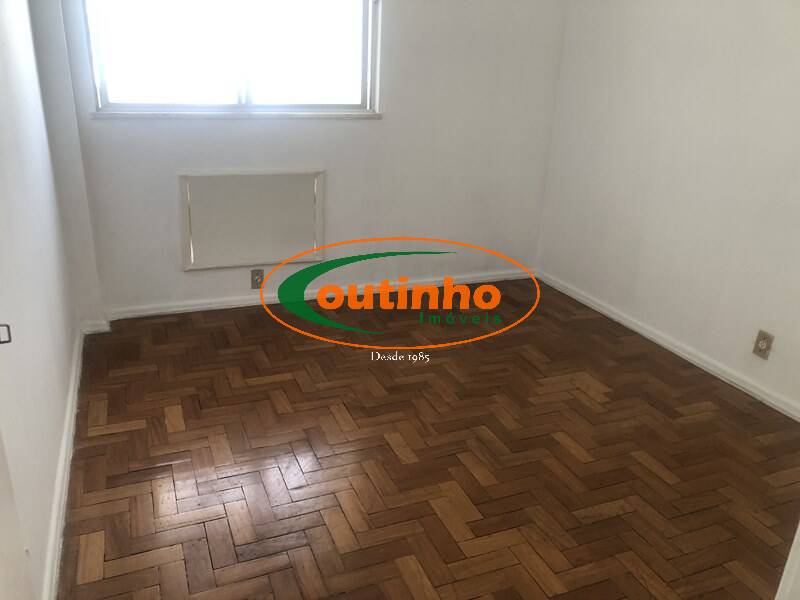 Apartamento à venda com 2 quartos, 83m² - Foto 4