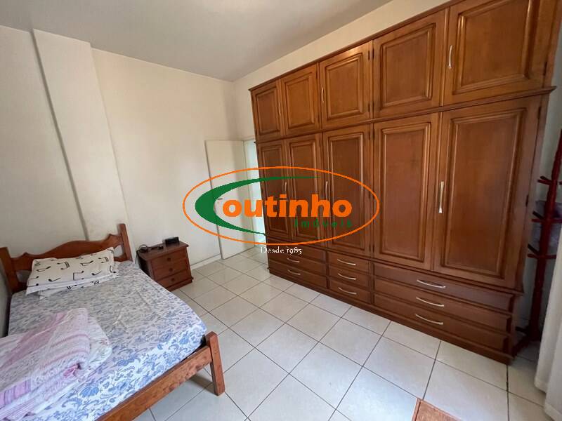 Apartamento à venda com 2 quartos, 71m² - Foto 4