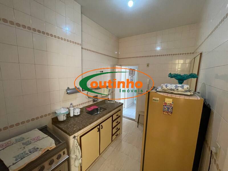 Apartamento à venda com 2 quartos, 71m² - Foto 12