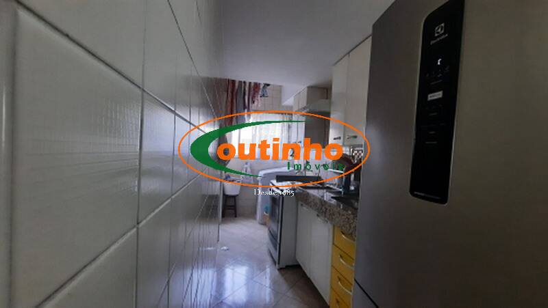 Apartamento à venda com 2 quartos, 80m² - Foto 11